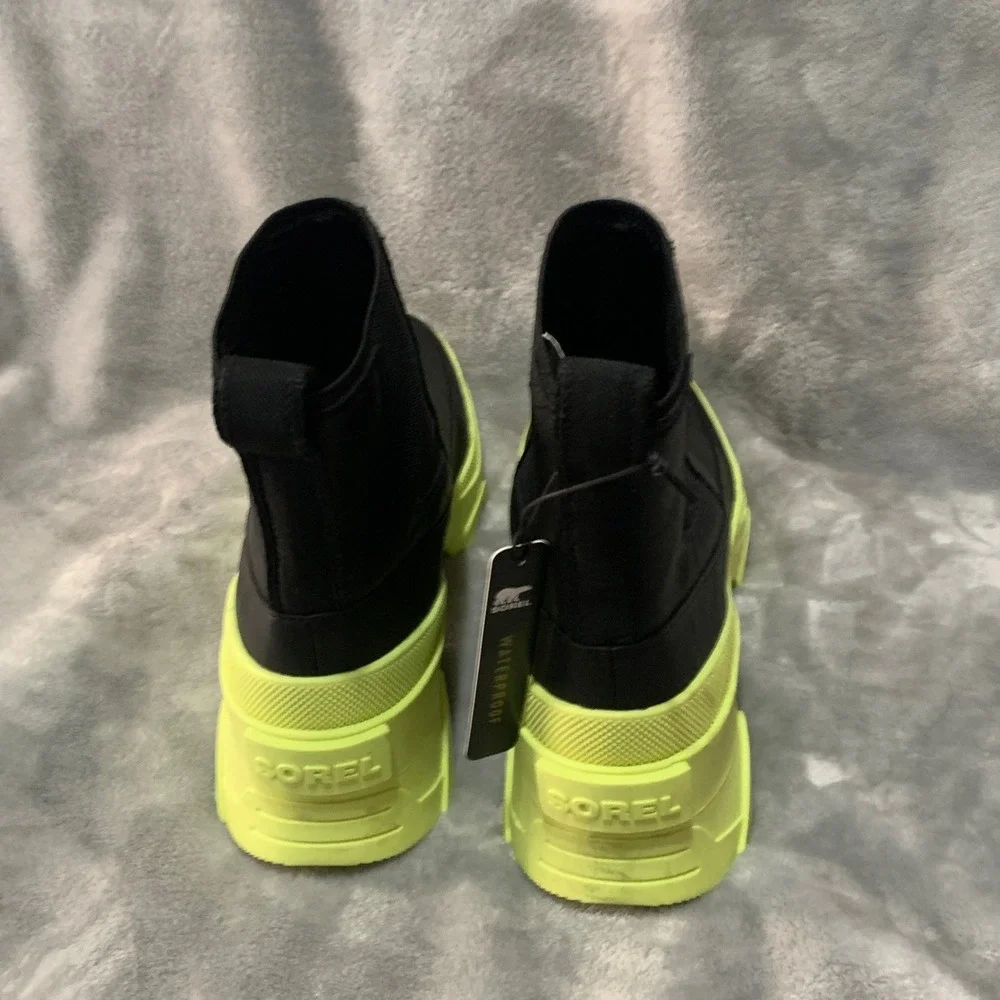 Sorel Brex Chelsea Boots Black Leather Size 7.5 Neon Green Platform Waterproof